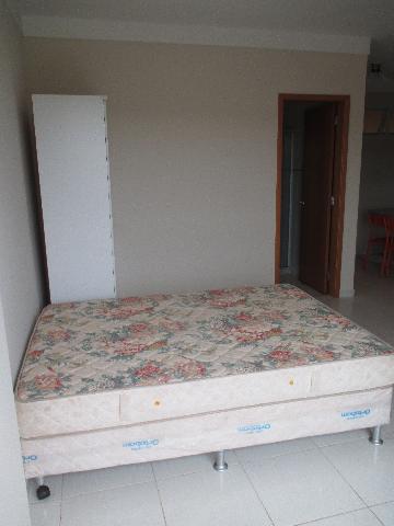 Alugar Apartamento / Padrão em Ribeirão Preto R$ 1.300,00 - Foto 5