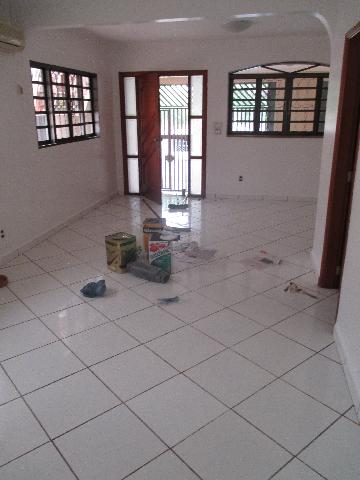 Alugar Casa / Padrão em Ribeirão Preto R$ 4.800,00 - Foto 1