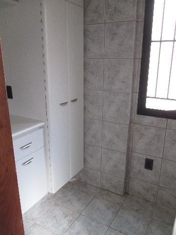 Alugar Apartamento / Padrão em Ribeirão Preto R$ 1.500,00 - Foto 13