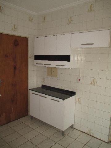 Alugar Apartamento / Padrão em Ribeirão Preto R$ 1.600,00 - Foto 3