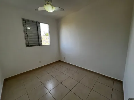 Alugar Apartamento / Padrão em Ribeirão Preto R$ 950,00 - Foto 2