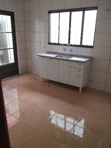 Alugar Casa / Padrão em Ribeirão Preto R$ 1.500,00 - Foto 5