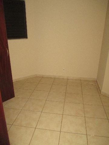 Alugar Apartamento / Padrão em Ribeirão Preto R$ 1.200,00 - Foto 4