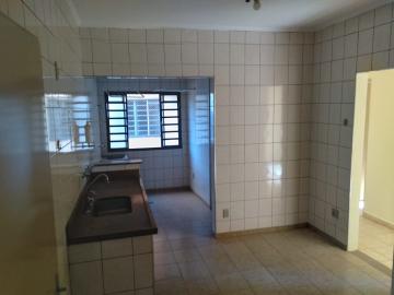 Alugar Apartamento / Padrão em Ribeirão Preto R$ 750,00 - Foto 3