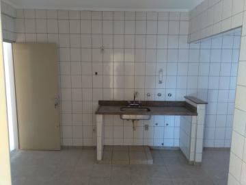 Alugar Apartamento / Padrão em Ribeirão Preto R$ 750,00 - Foto 4