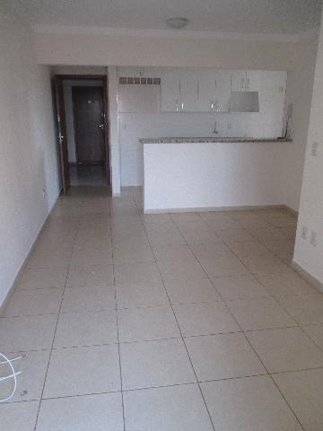 Alugar Apartamento / Padrão em Ribeirão Preto R$ 1.500,00 - Foto 2