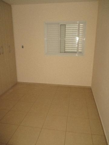 Alugar Apartamento / Padrão em Ribeirão Preto R$ 1.500,00 - Foto 9