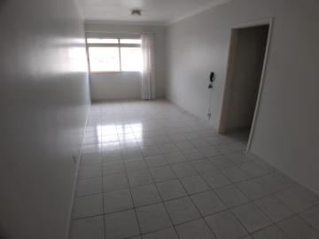 Alugar Apartamento / Padrão em Ribeirão Preto R$ 800,00 - Foto 1