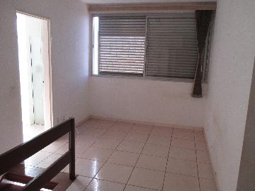 Alugar Apartamento / Padrão em Ribeirão Preto R$ 750,00 - Foto 3