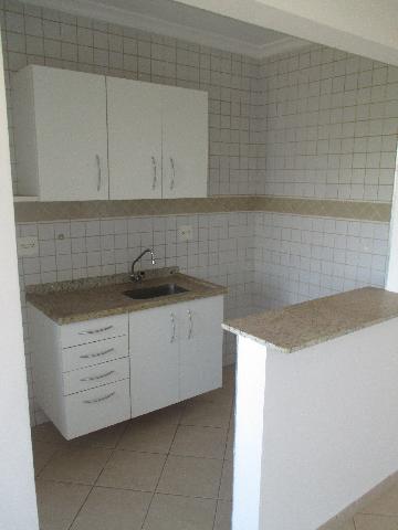 Alugar Apartamento / Padrão em Ribeirão Preto R$ 750,00 - Foto 5