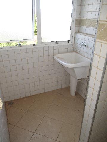 Alugar Apartamento / Padrão em Ribeirão Preto R$ 750,00 - Foto 13