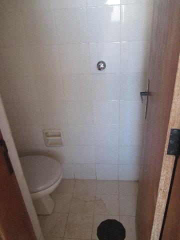 Alugar Apartamento / Padrão em Ribeirão Preto R$ 800,00 - Foto 8