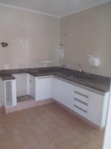 Alugar Apartamento / Padrão em Ribeirão Preto R$ 1.100,00 - Foto 8