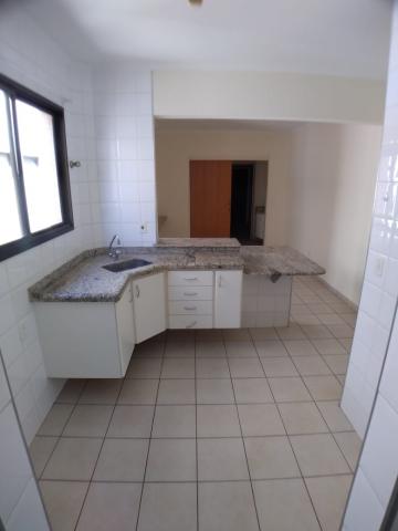 Alugar Apartamento / Padrão em Ribeirão Preto R$ 1.200,00 - Foto 9