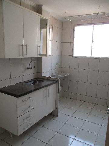 Alugar Apartamento / Padrão em Ribeirão Preto R$ 1.000,00 - Foto 3