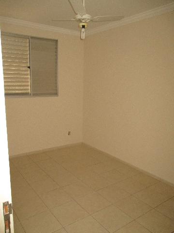 Alugar Apartamento / Padrão em Ribeirão Preto R$ 1.000,00 - Foto 8