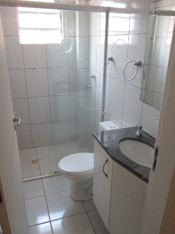 Alugar Apartamento / Padrão em Ribeirão Preto R$ 1.000,00 - Foto 10