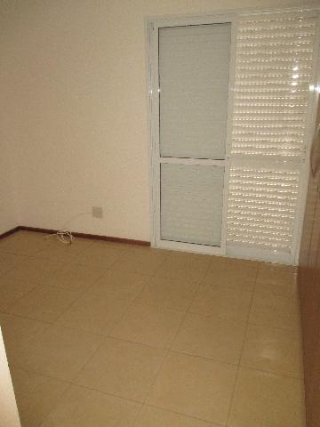 Alugar Apartamento / Padrão em Ribeirão Preto R$ 1.100,00 - Foto 6