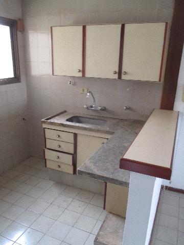 Alugar Apartamento / Padrão em Ribeirão Preto R$ 1.000,00 - Foto 2