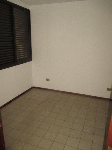 Alugar Apartamento / Padrão em Ribeirão Preto R$ 1.000,00 - Foto 3