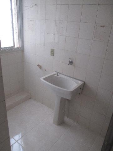 Alugar Apartamentos / Padrão em Ribeirão Preto R$ 800,00 - Foto 9