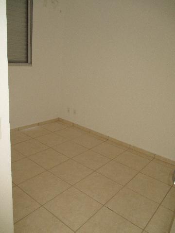 Alugar Apartamento / Padrão em Ribeirão Preto R$ 700,00 - Foto 5