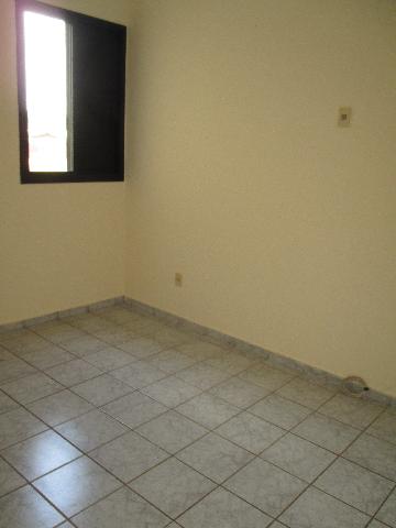 Alugar Apartamento / Padrão em Ribeirão Preto R$ 900,00 - Foto 5