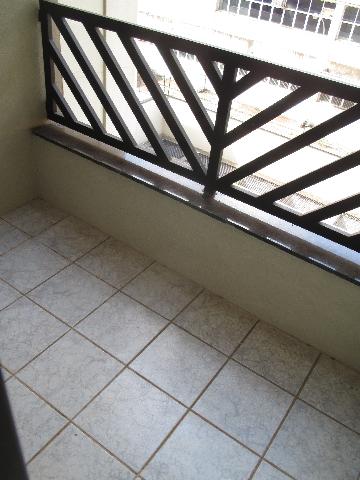 Alugar Apartamento / Padrão em Ribeirão Preto R$ 900,00 - Foto 3