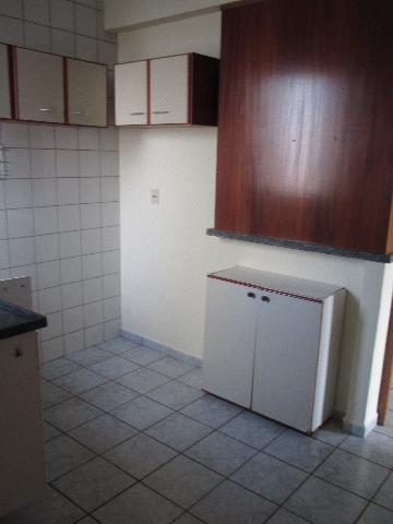 Alugar Apartamento / Padrão em Ribeirão Preto R$ 900,00 - Foto 11