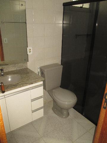 Alugar Apartamento / Padrão em Ribeirão Preto R$ 1.000,00 - Foto 18