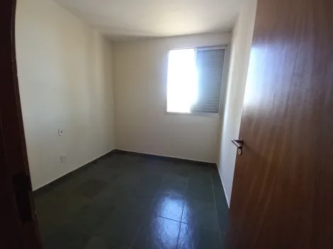 Alugar Apartamento / Padrão em Ribeirão Preto R$ 1.000,00 - Foto 16