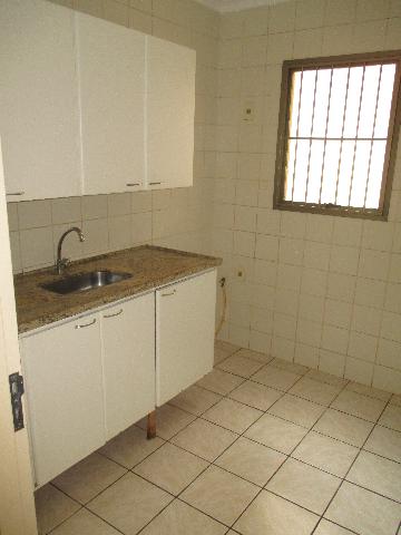 Alugar Apartamento / Padrão em Ribeirão Preto R$ 1.000,00 - Foto 14