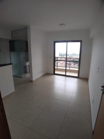 Alugar Apartamento / Padrão em Ribeirão Preto R$ 1.700,00 - Foto 3