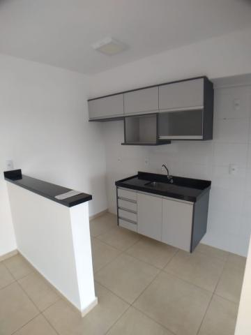 Alugar Apartamento / Padrão em Ribeirão Preto R$ 1.700,00 - Foto 8