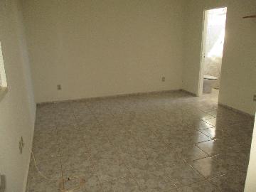 Alugar Casa / Padrão em Ribeirão Preto R$ 1.300,00 - Foto 10