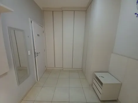 Alugar Apartamento / Padrão em Ribeirão Preto R$ 1.600,00 - Foto 5