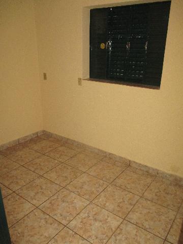 Alugar Casa / Padrão em Ribeirão Preto R$ 930,00 - Foto 11