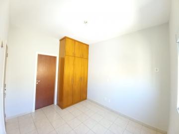 Alugar Apartamento / Padrão em Ribeirão Preto R$ 1.000,00 - Foto 2