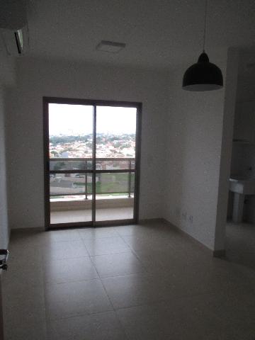 Apartamento / Padrão em Ribeirão Preto Alugar por R$1.900,00