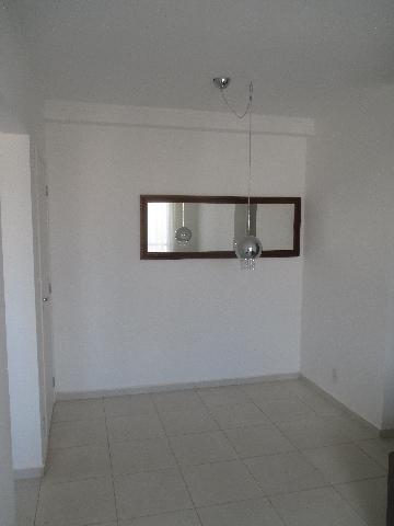 Apartamento / Padrão em Ribeirão Preto Alugar por R$1.500,00