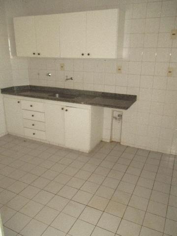 Alugar Apartamento / Padrão em Ribeirão Preto R$ 1.400,00 - Foto 10