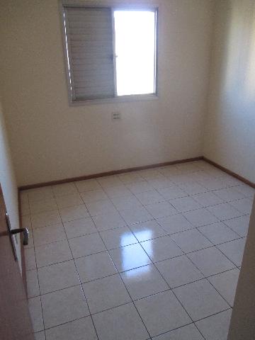 Alugar Apartamento / Padrão em Ribeirão Preto R$ 1.400,00 - Foto 3