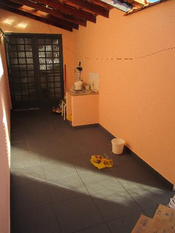 Alugar Casa / Padrão em Ribeirão Preto R$ 900,00 - Foto 2