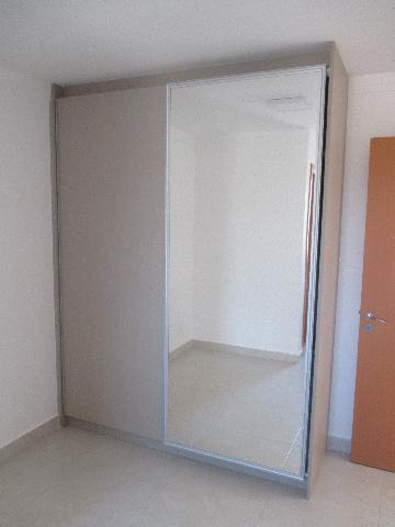 Alugar Apartamento / Padrão em Ribeirão Preto R$ 1.900,00 - Foto 12