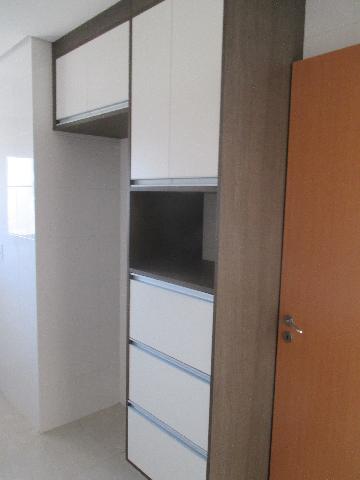 Alugar Apartamento / Padrão em Ribeirão Preto R$ 1.900,00 - Foto 14