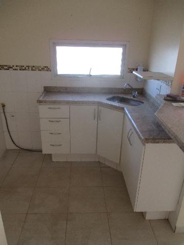 Alugar Apartamento / Padrão em Ribeirão Preto R$ 850,00 - Foto 2