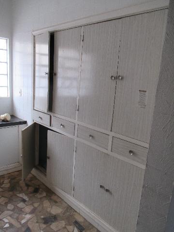 Alugar Casa / Padrão em Ribeirão Preto R$ 1.950,00 - Foto 4