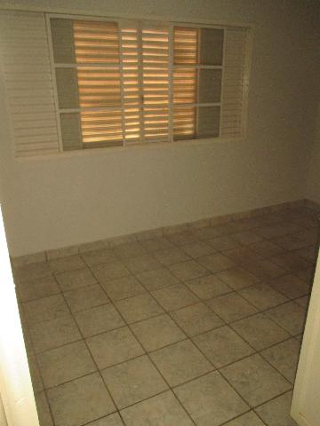 Alugar Casa / Padrão em Ribeirão Preto R$ 1.950,00 - Foto 11