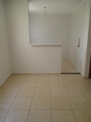 Alugar Apartamento / Padrão em Ribeirão Preto R$ 900,00 - Foto 2