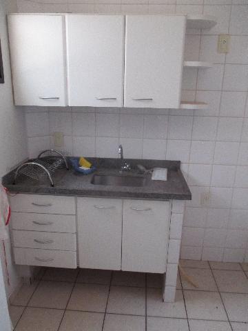 Alugar Apartamento / Kitnet em Ribeirão Preto R$ 900,00 - Foto 2